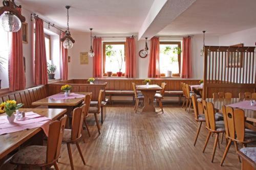 Gasthof Zur Krone Burghaslach Exteriör bild